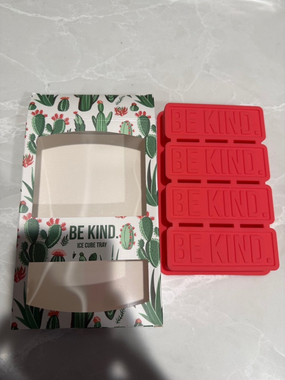BE KIND Red Silicone Ice Cube Tray Set